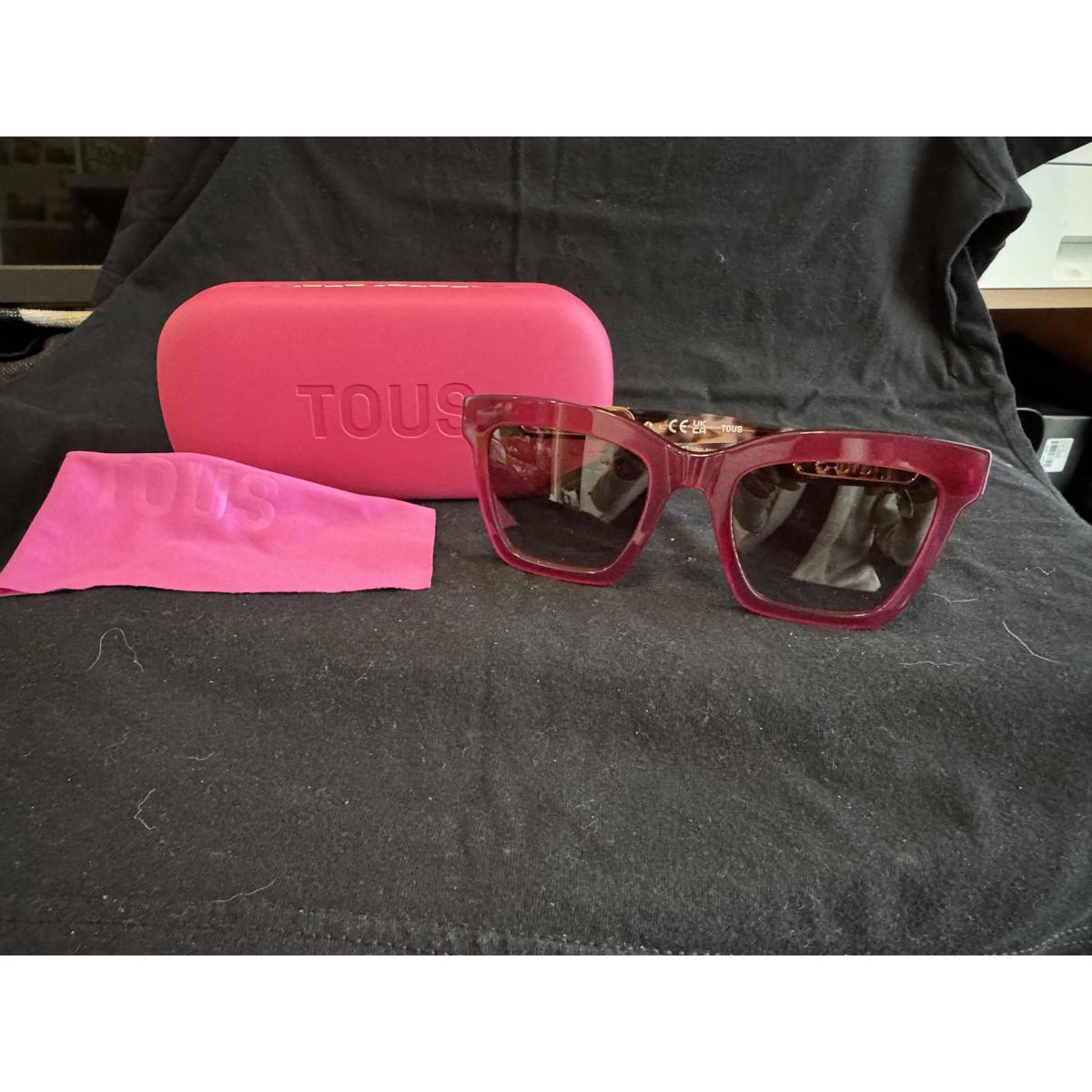 Tous Sunglasses With Pink Case And Cloth